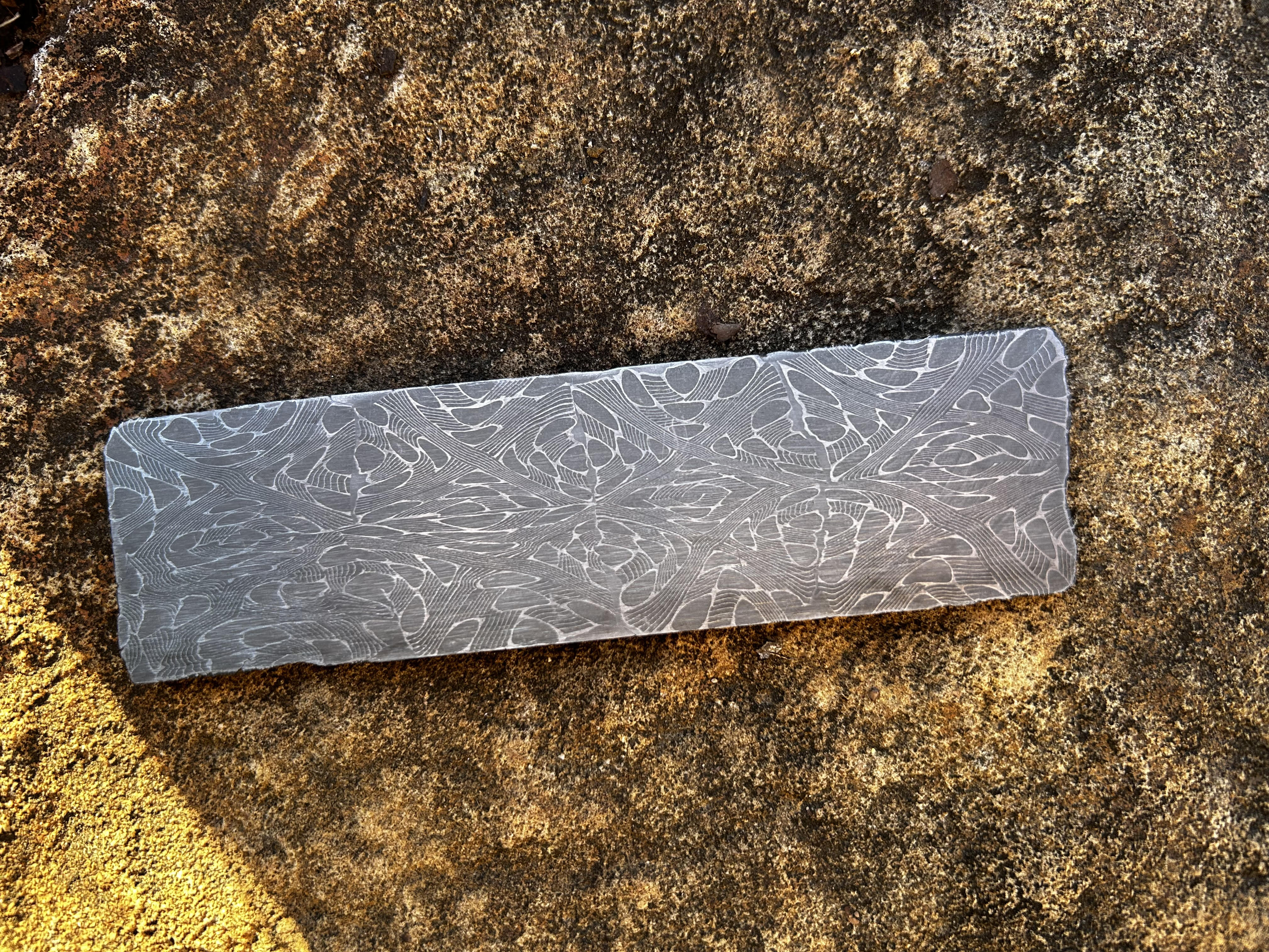 Mosaic Crossed - Nichols Damascus