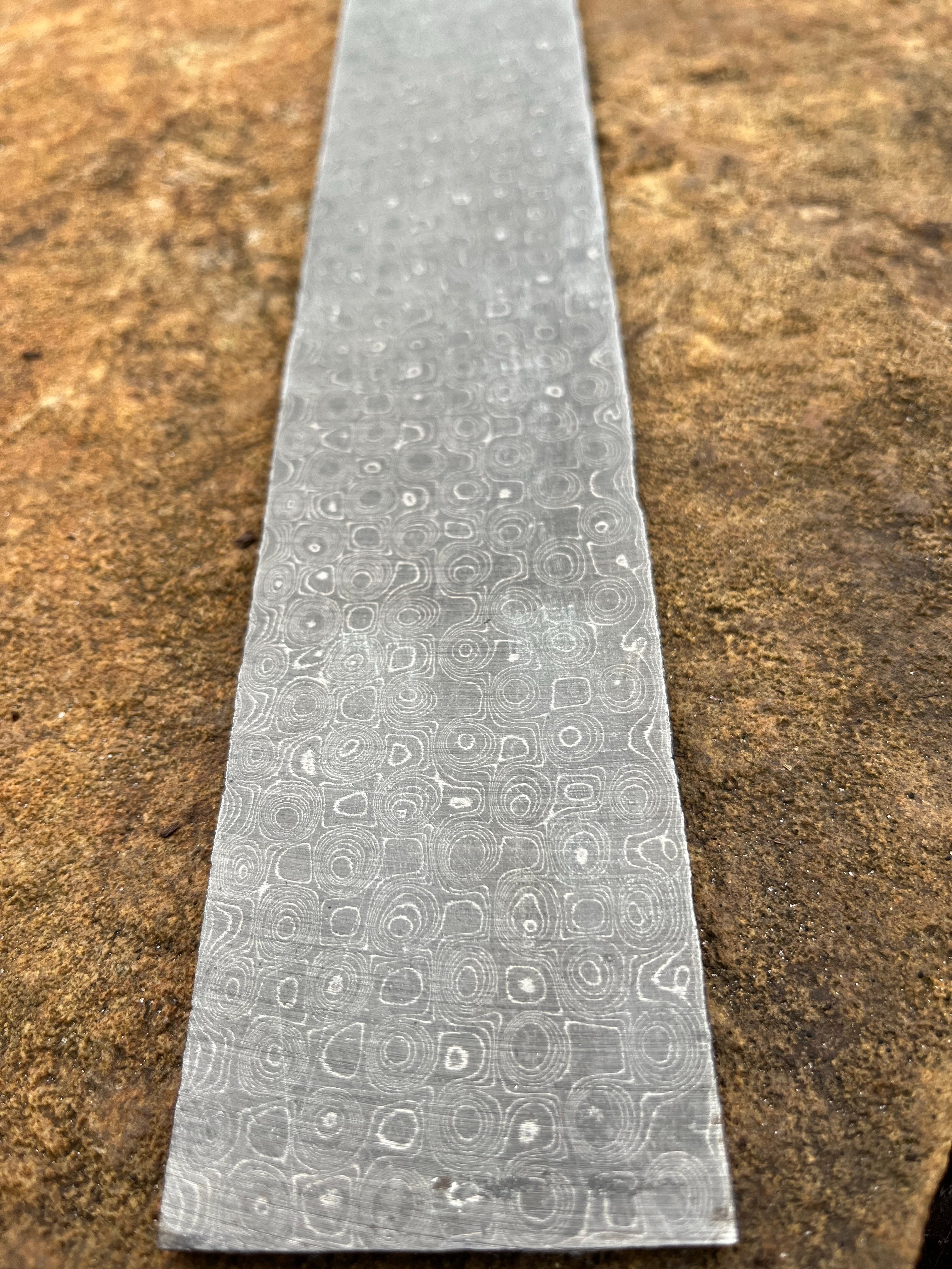 Carbon Raindrop - Nichols Damascus